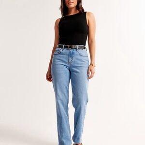 Abercrombie & Fitch Curve Love Mid Rise 90s Straight Jean